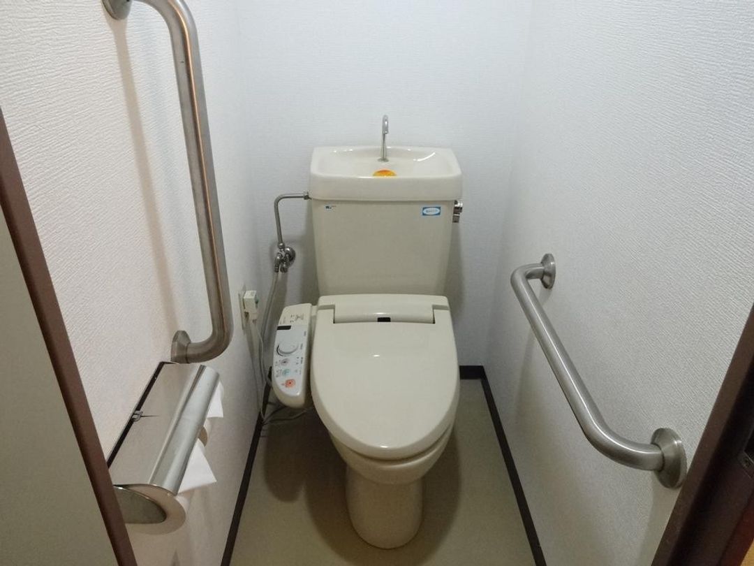 T and K Hostel Kobe Sannomiya East