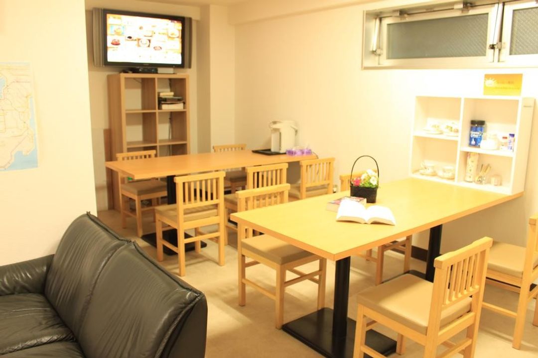 T and K Hostel Kobe Sannomiya East
