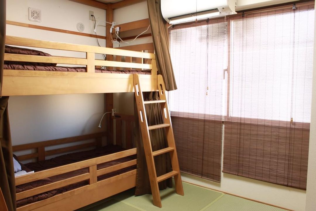 T and K Hostel Kobe Sannomiya East