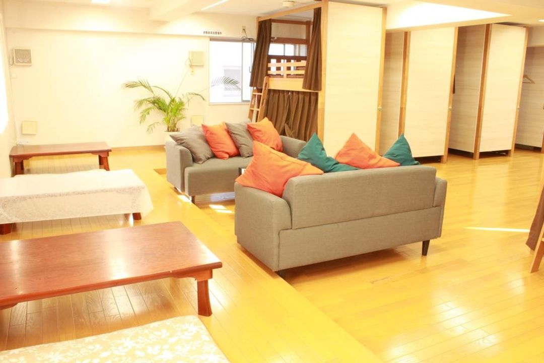 T and K Hostel Kobe Sannomiya East