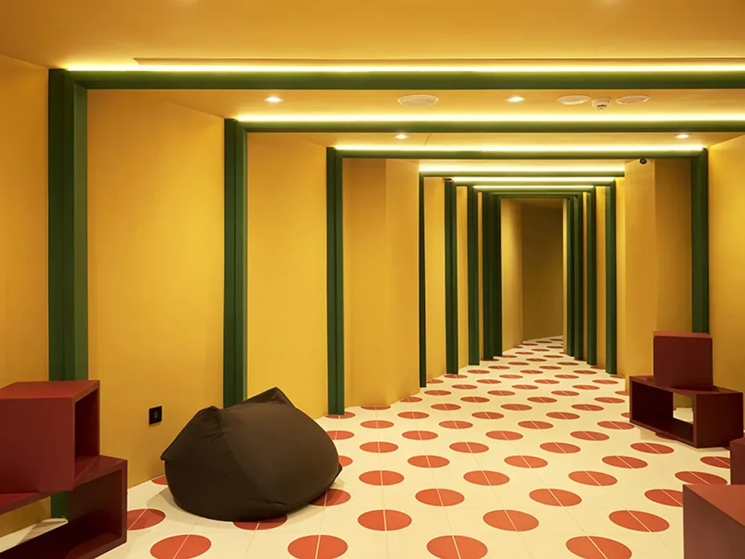 RedDot Hotel