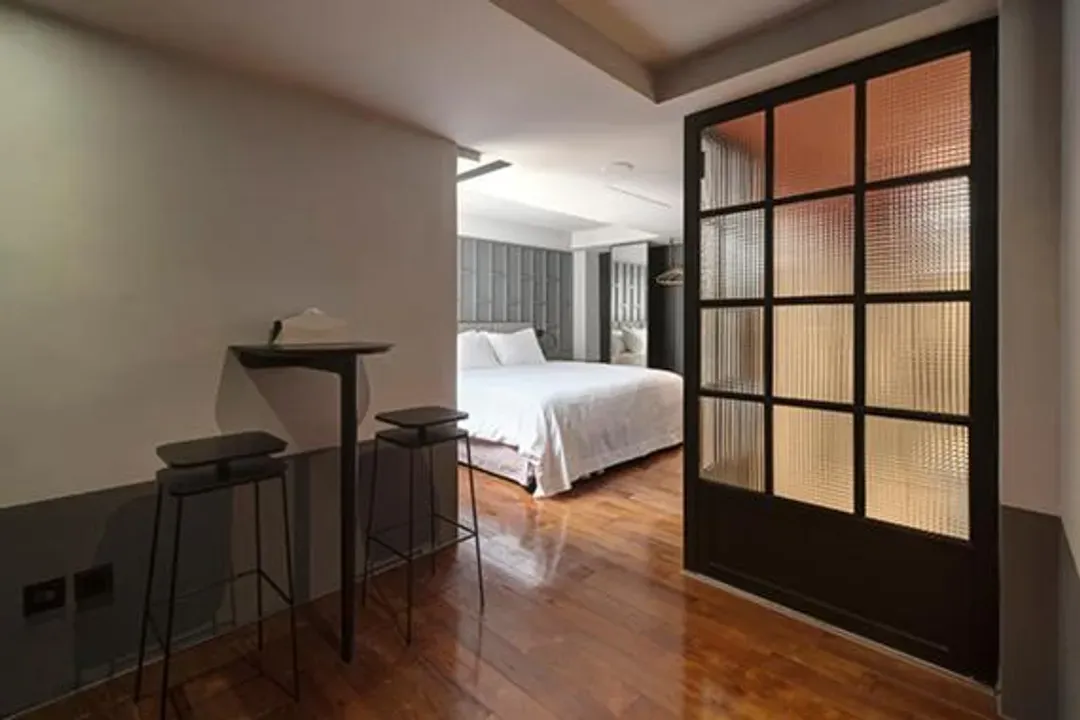 RedDot Hotel