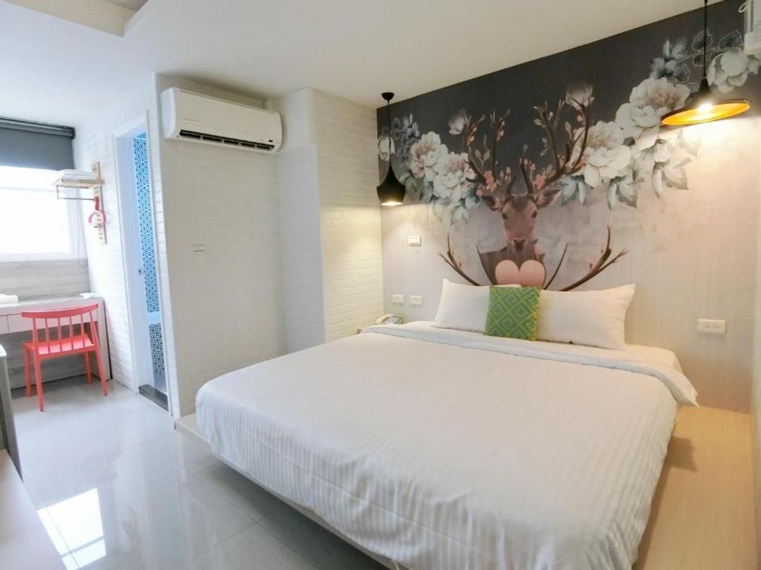 S&E HOTEL