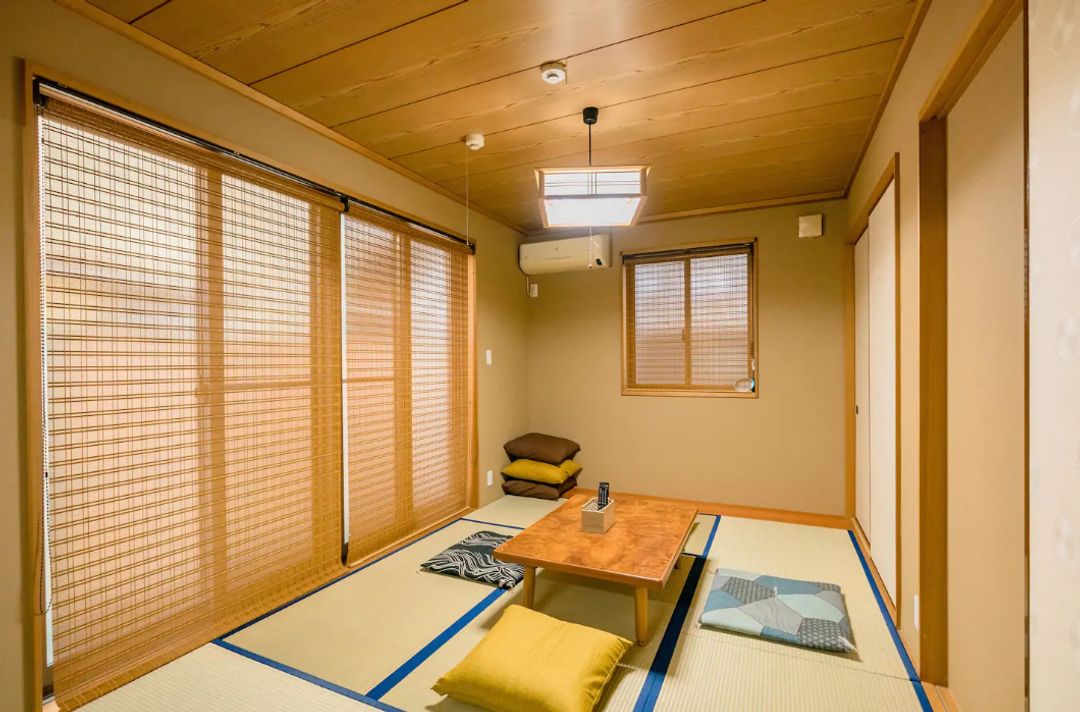 2-story villa in Shinjuku/4min walk to Yotsuya station/Near Shinjuku Gyoen/3 bedrooms/1 living room/80㎡/Max 8pax