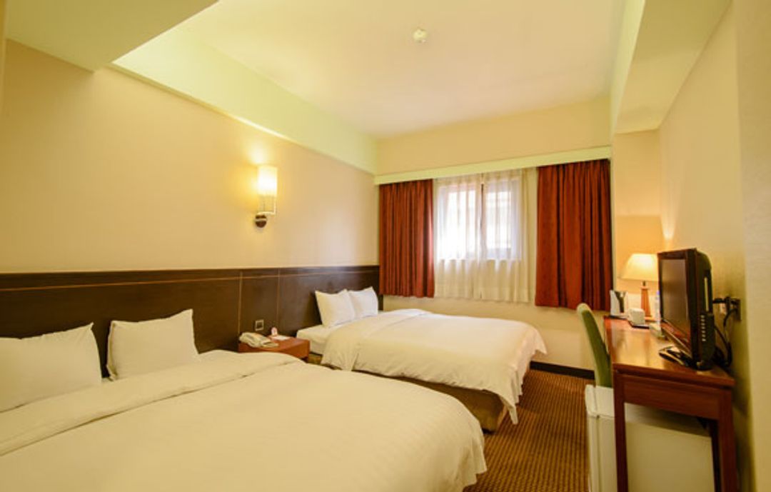 SAN HUA HOTEL