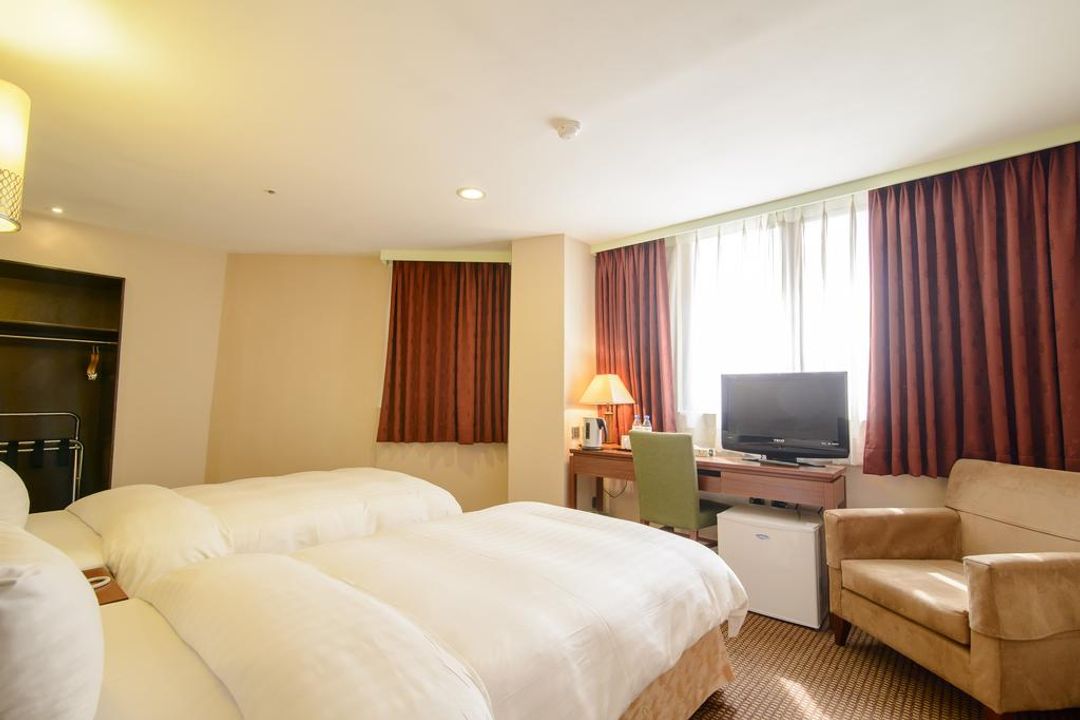 SAN HUA HOTEL