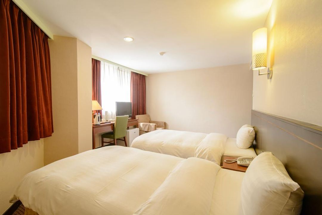 SAN HUA HOTEL