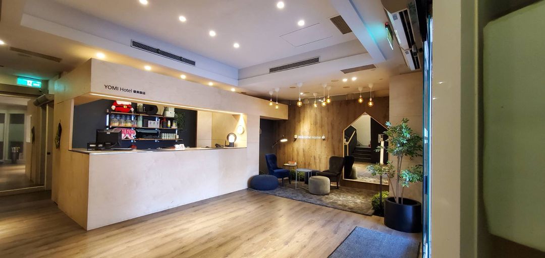 YOMI HOTEL