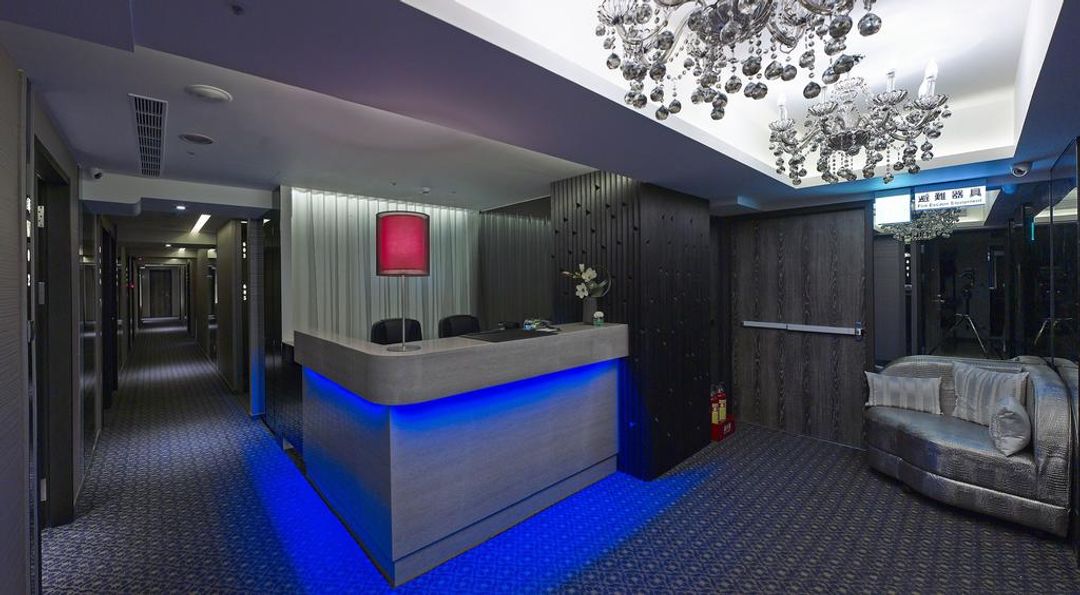 Hotel Bnight