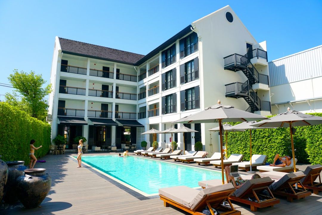 Buri Siri Hotel