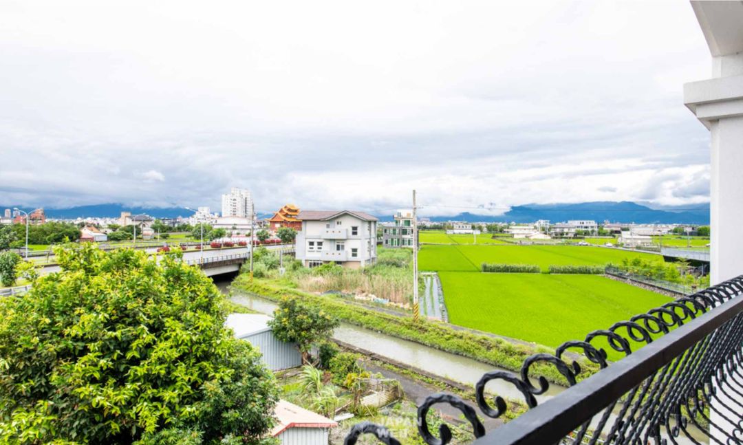 Country Arts BnB-5