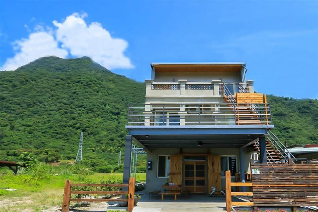 Danya House