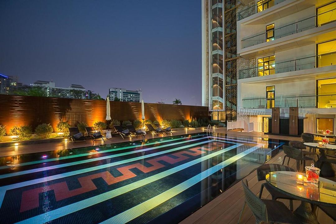 Swimming pool