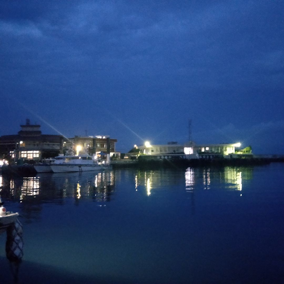 Full Moon Resort