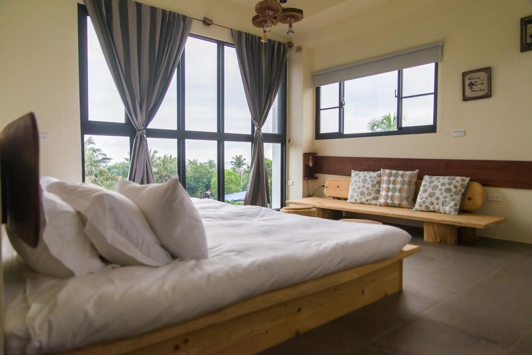 White house 35 B&B-10