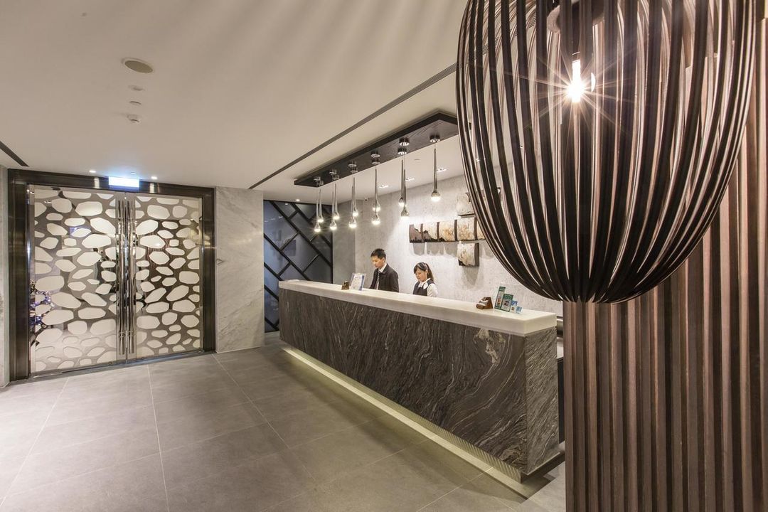 雲端商務旅館|台中館 | 一中街、中華路夜市-1