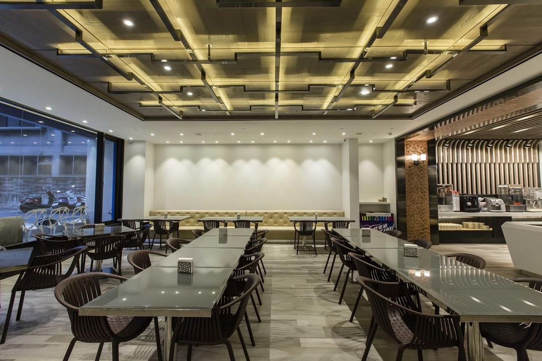 雲端商務旅館|台中館 | 一中街、中華路夜市-9
