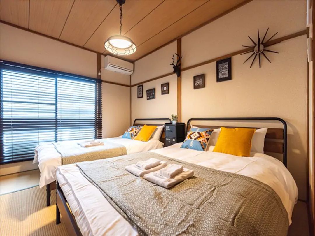 5min walk from Kyobashi Station/2-story house!55㎡/2LDK/Max 8pax
