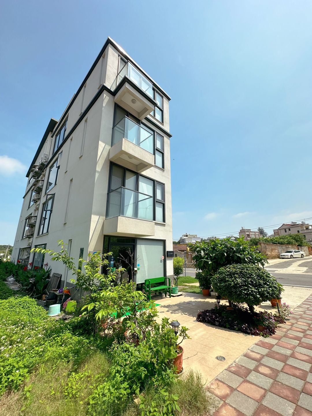 Yishan Village
