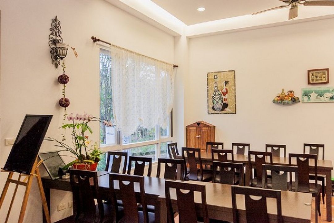 Mountain Castle Vacation Homestay-6