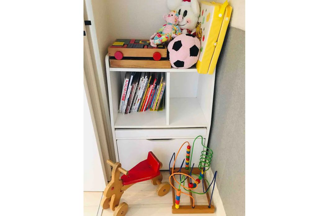 絵本や子供の遊び道具も完備
