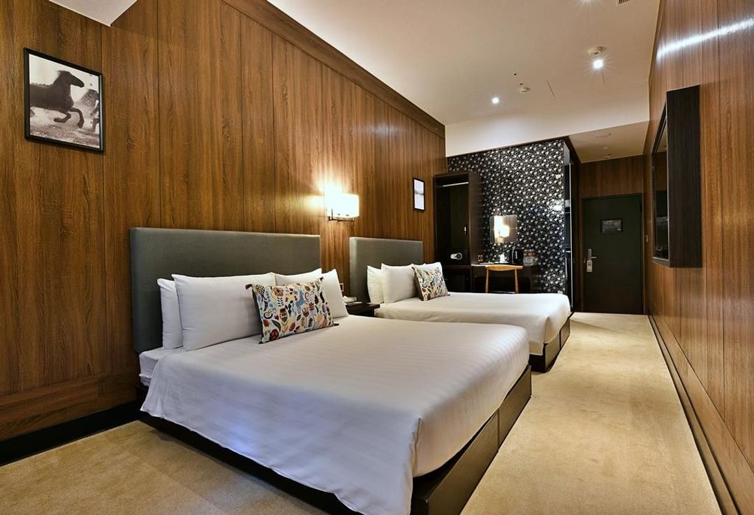 MAYER INN