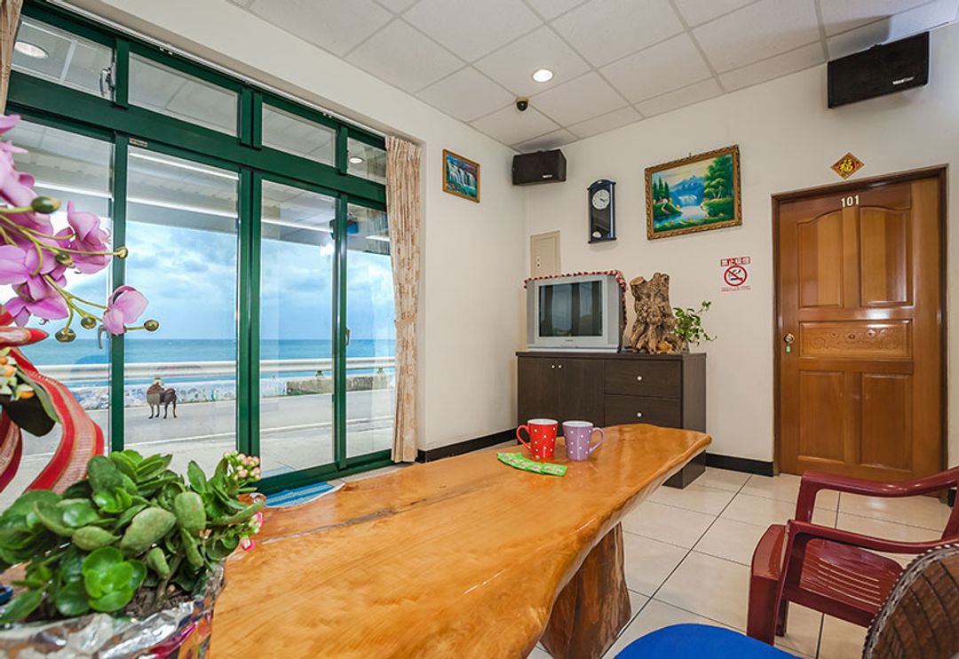 Taitung County-TOMIOKA SEAVIEW INN