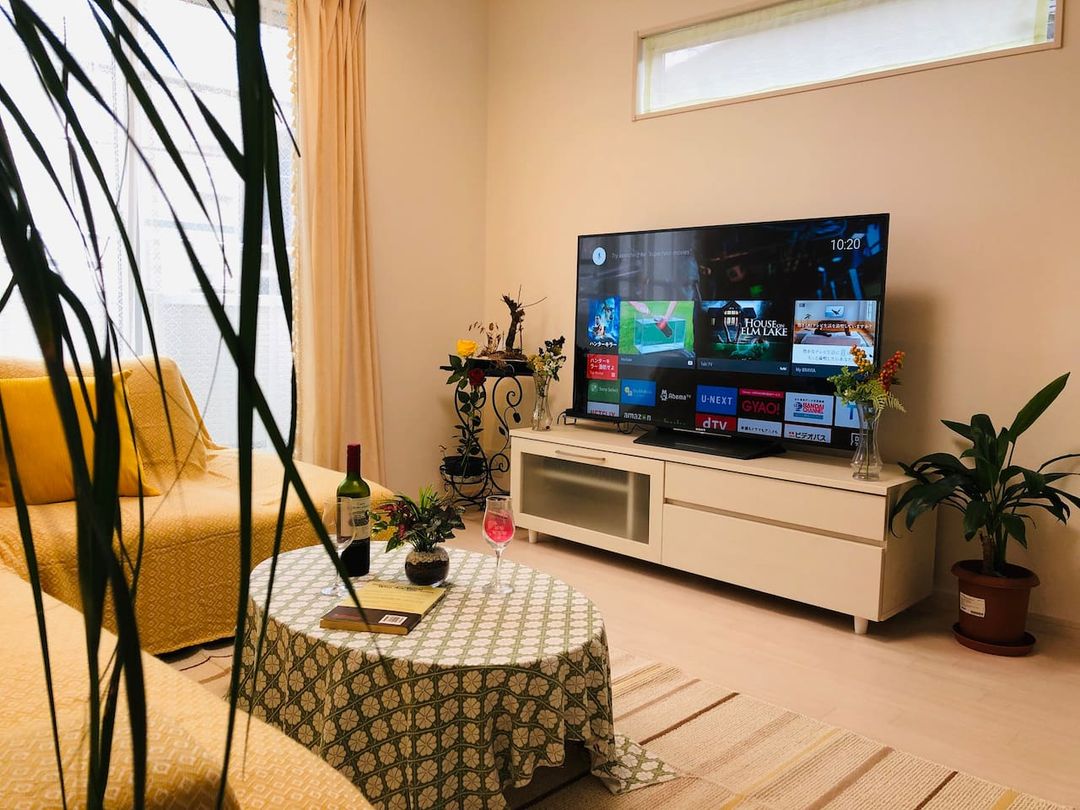【56 inch TV can watch Youtube / 56英寸超清智能網絡液晶電視機 / 56インチテレビ Youtube対応