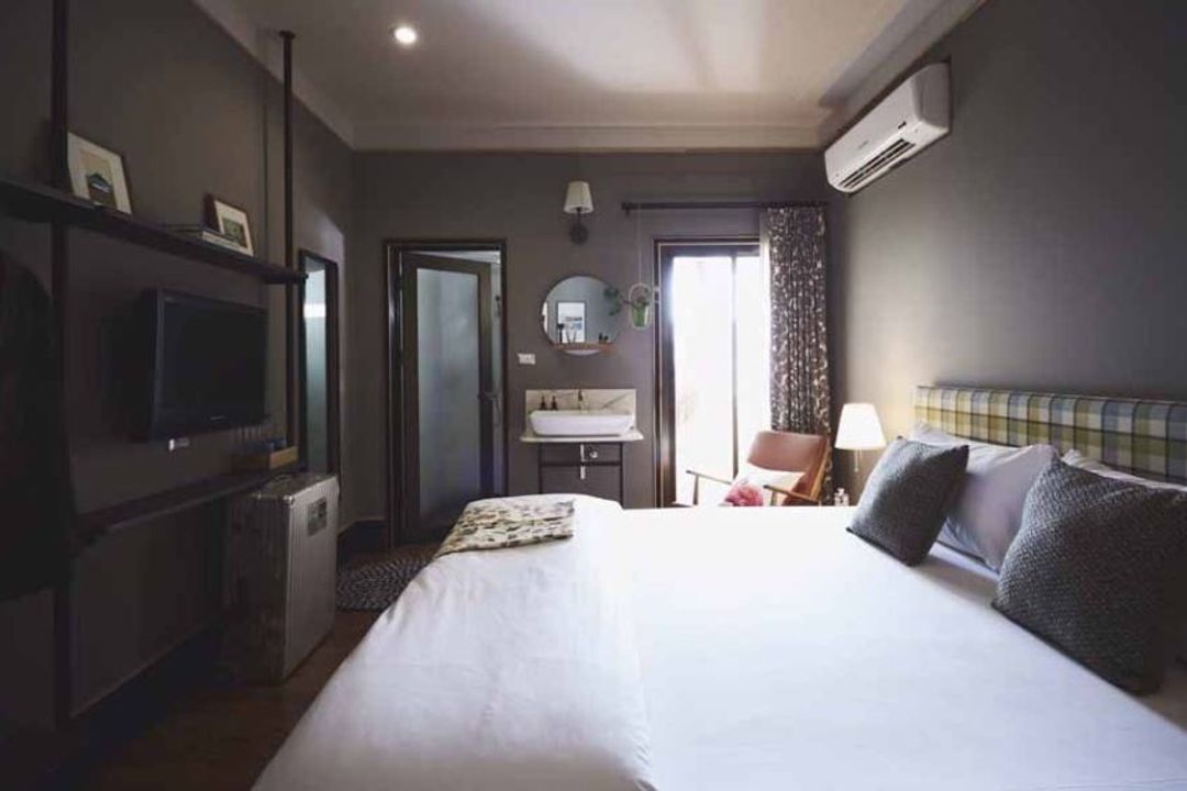 Josh Hotel