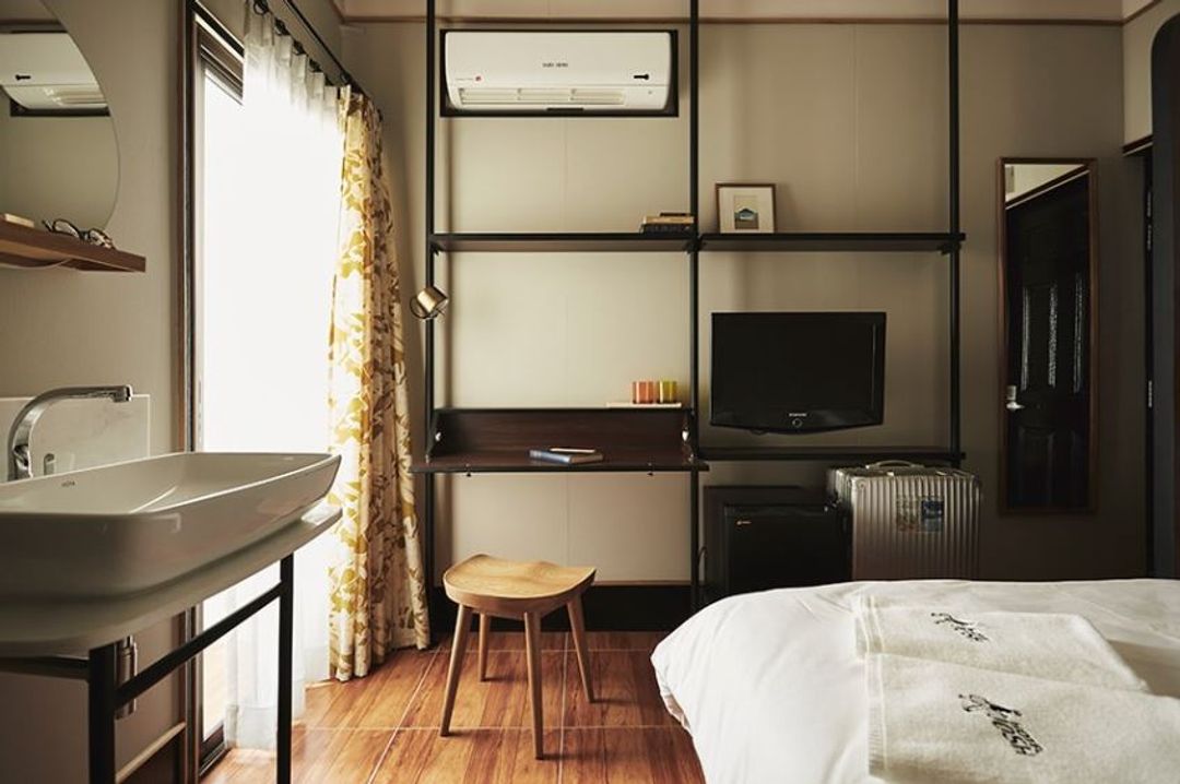 Josh Hotel