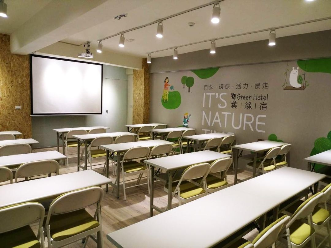 Fengjia Green Hotel