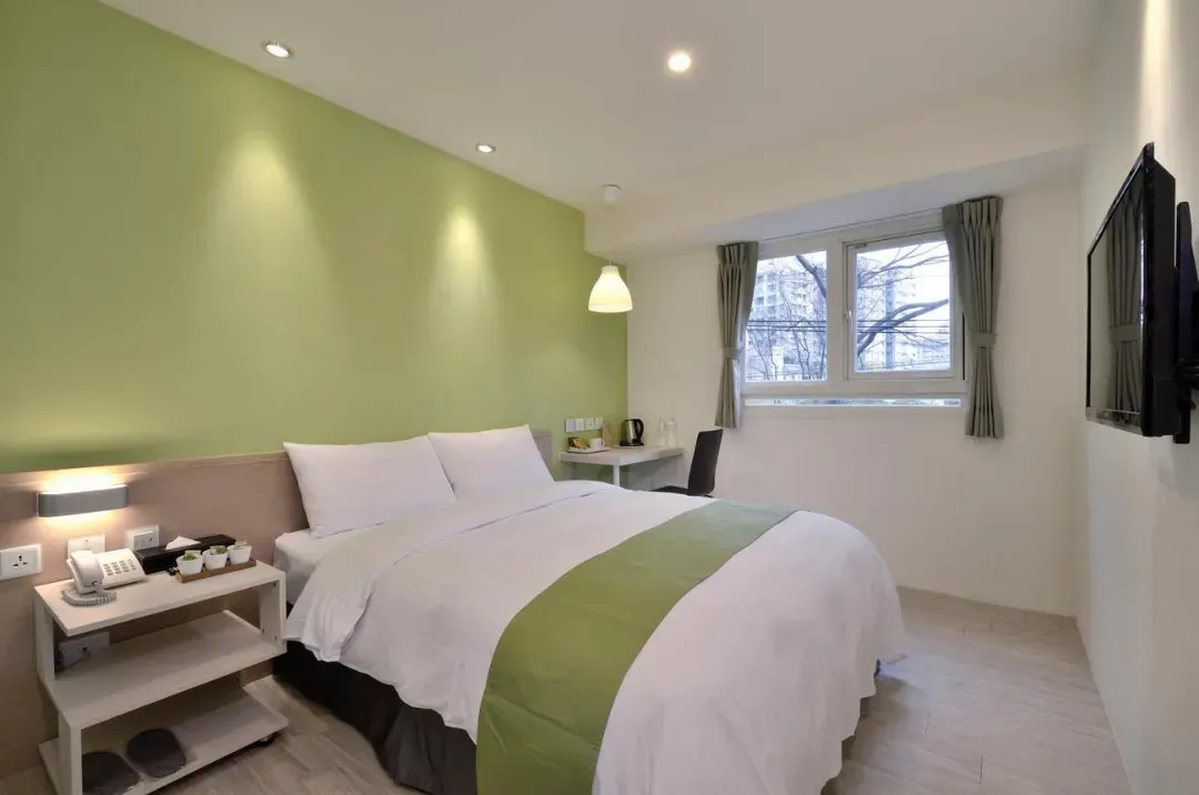 Fengjia Green Hotel