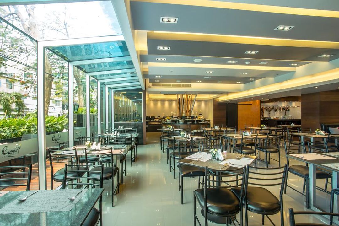 諾沃城大酒店（Nouvo City Hotel - SHA Extra Plus）