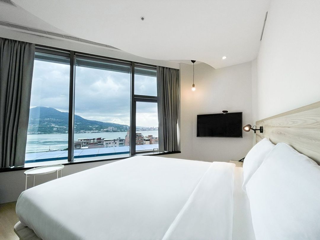 CHECK inn Express New Taipei Tamsui