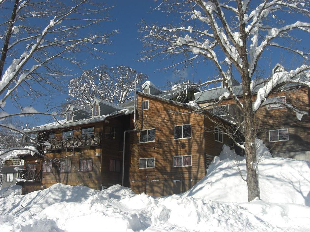 Soratobu Usagi Hotel ｜A Japanese-style hut next to Myoko Suginohara Ski Resort.