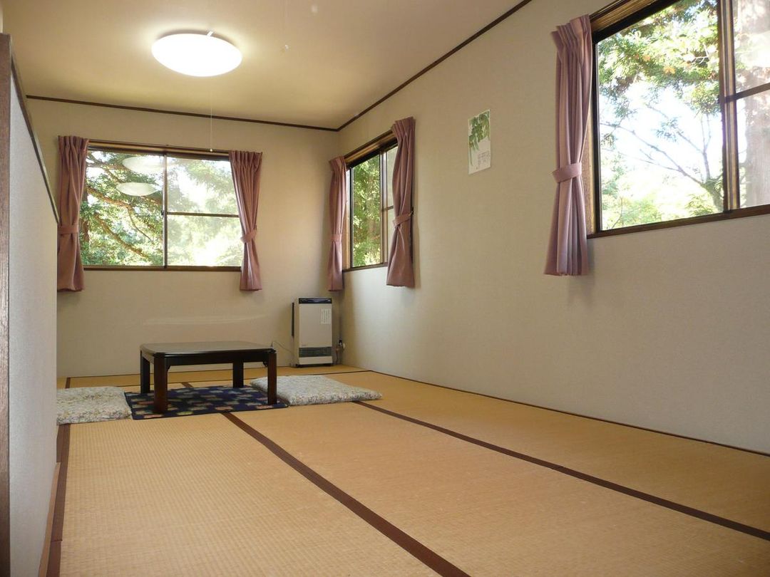 Soratobu Usagi Hotel ｜A Japanese-style hut next to Myoko Suginohara Ski Resort.
