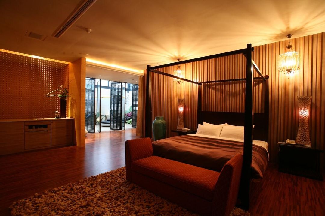Chateau Motel