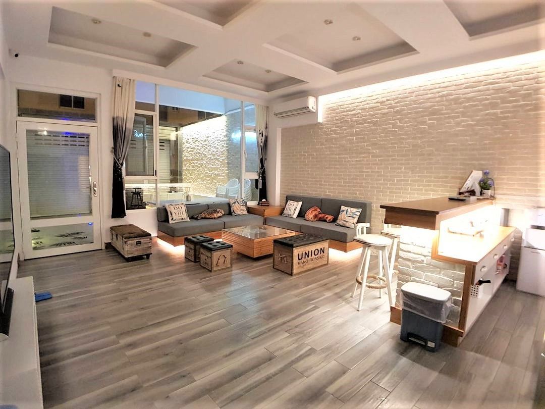 客廳11坪 (37m²)