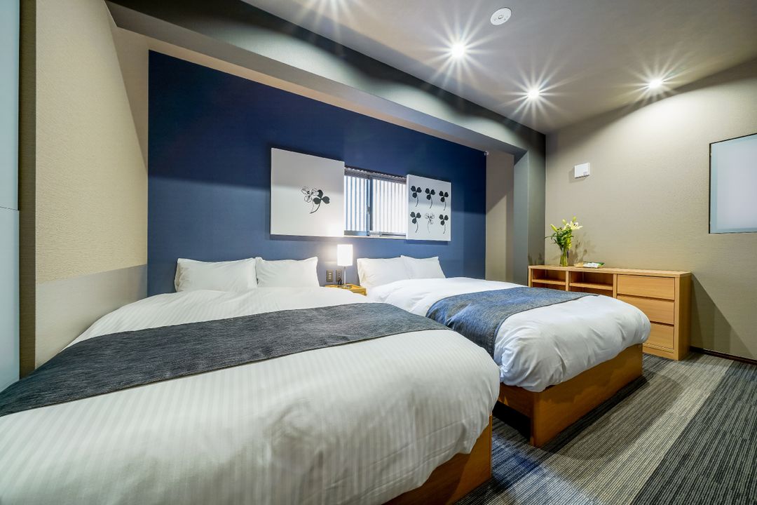 You can have a good sleep in this bed.  There is a bed lamp between two beds so you van read a book before you