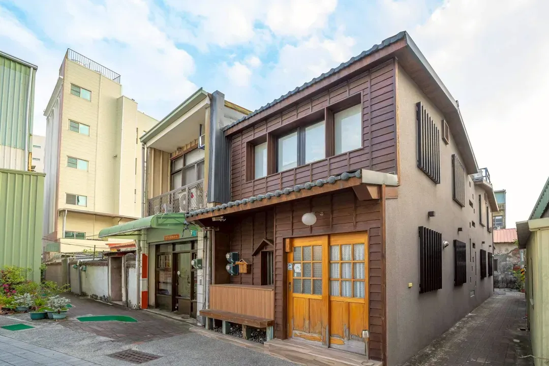 台南市-【末廣通二館】台南麻將 日式包棟民宿|近海安路/國華街/神農街|可住2-8人