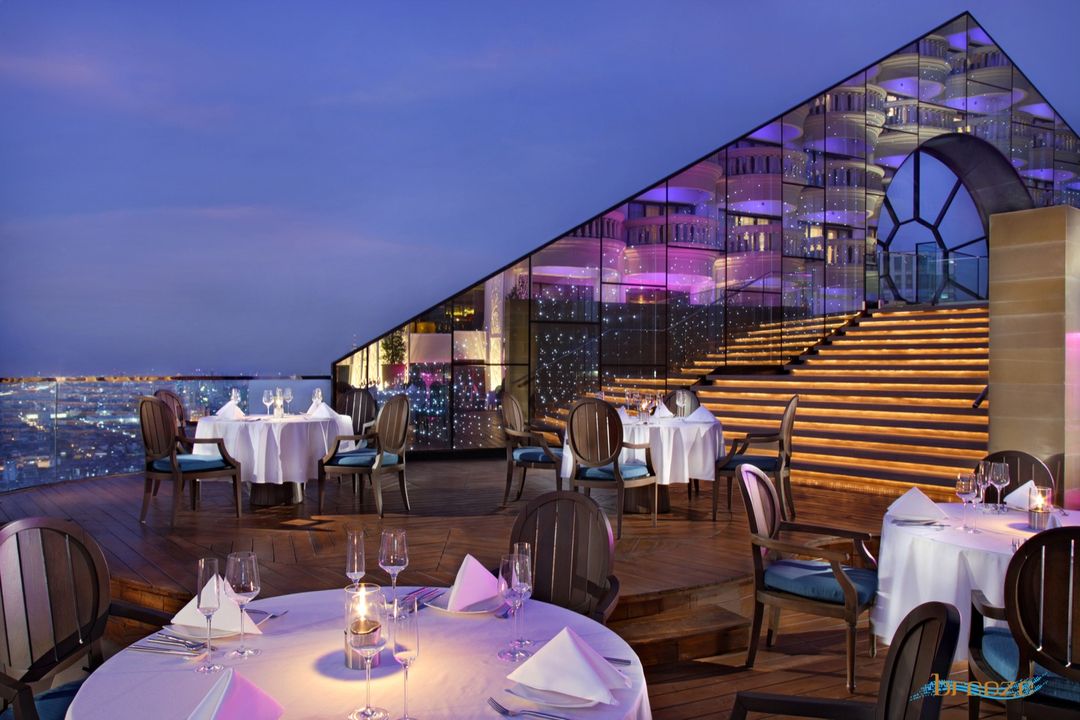 Breeze - Pan-Asian Restaurant