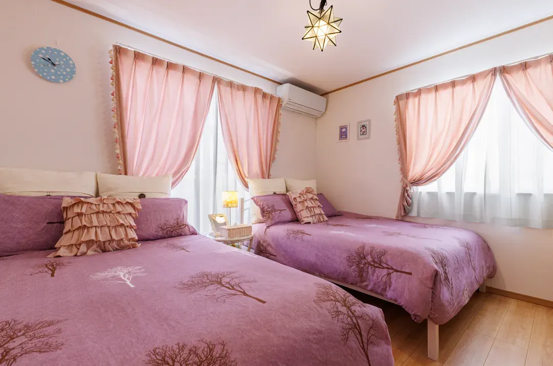 Room1