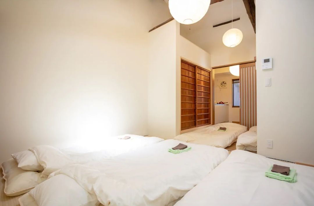 ENRAKU Guest house/FreeWiFi/Near JR Enmachi!