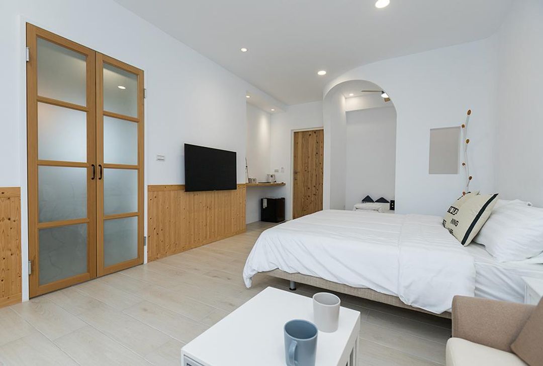 Blue White Bed and Breakfast