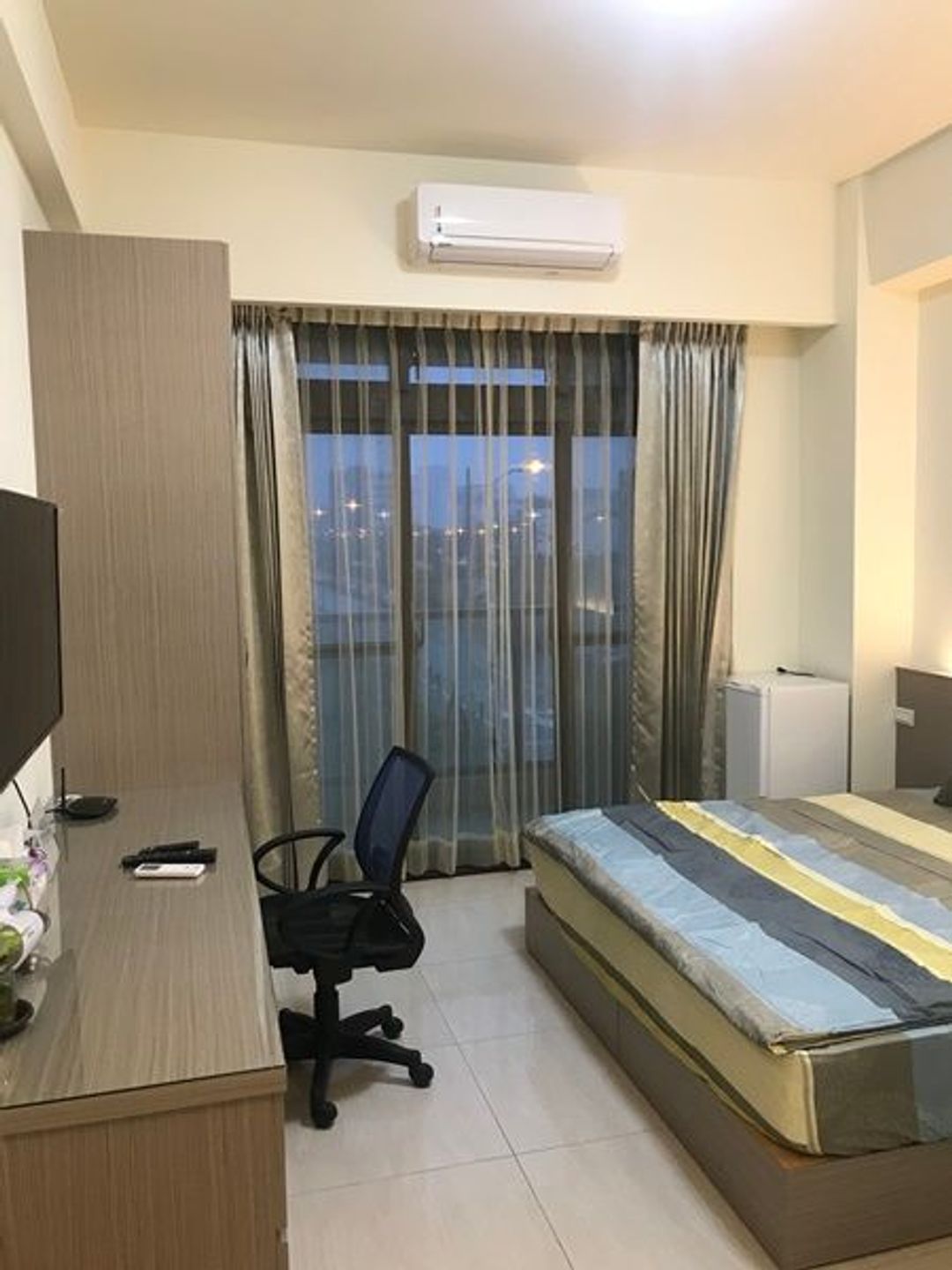 Emerald Gold Diamond Hall 1