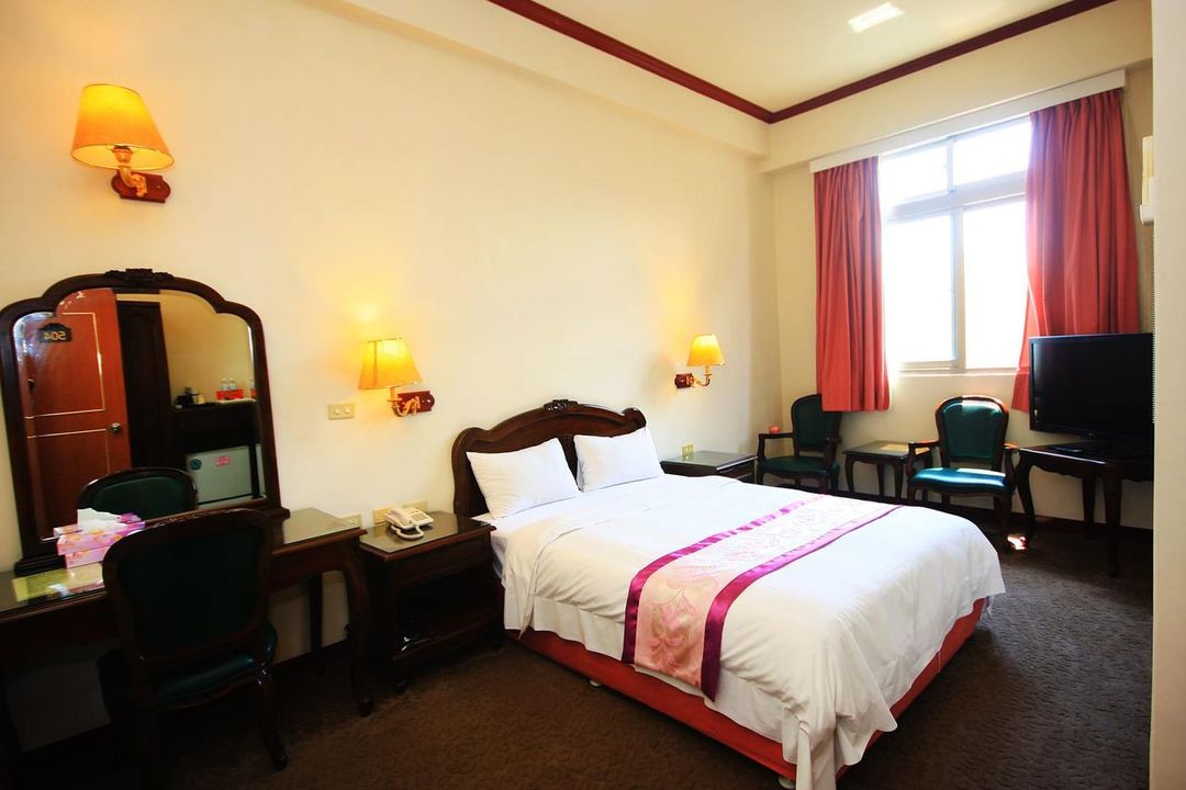 East Commercial Affairs Hotel-12