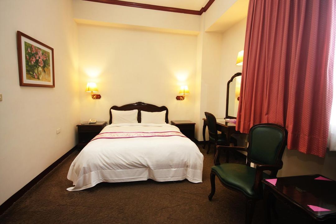East Commercial Affairs Hotel-5