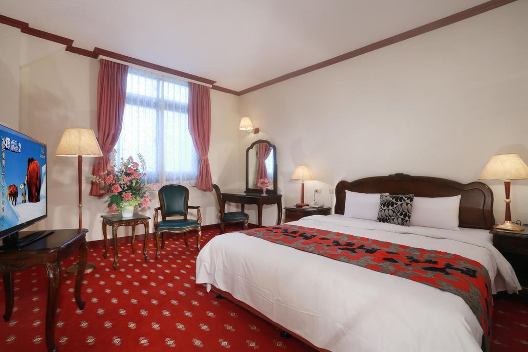 East Commercial Affairs Hotel-7