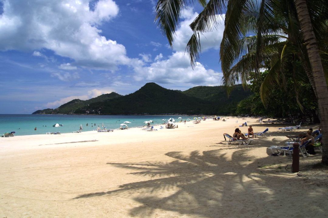 chaweng noi beach