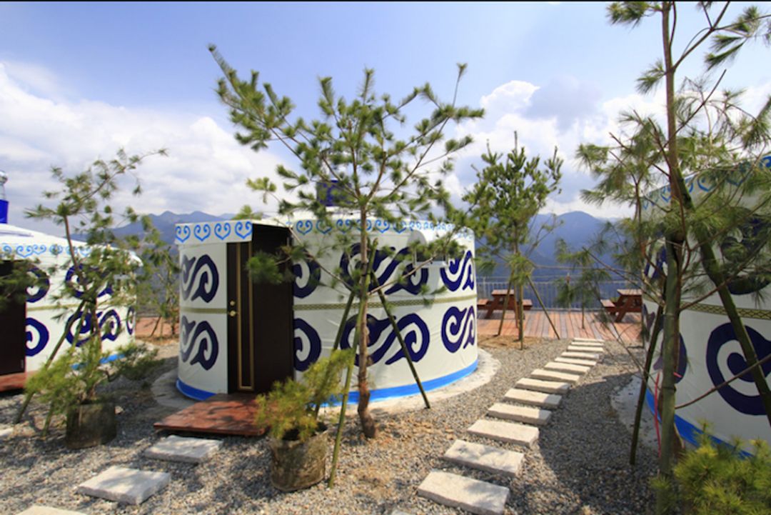 The best yurt accommodation in the stream-Cingjing-2
